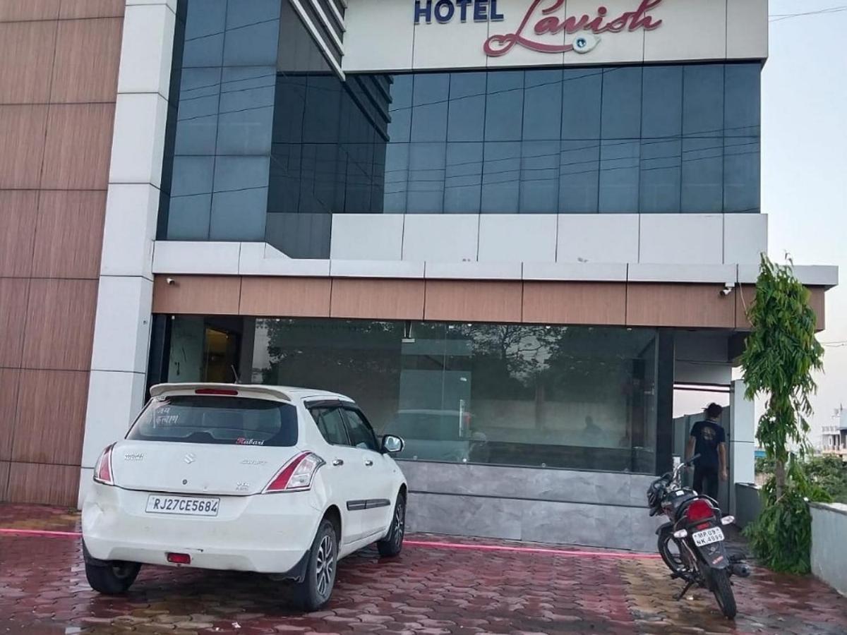 Jmc Hotel Lavish Akolia Exteriör bild